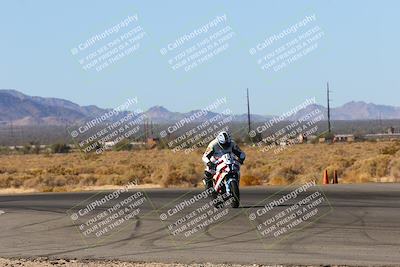 media/Feb-13-2022-SoCal Trackdays (Sun) [[c9210d39ca]]/Turns 16 and 17 Exit (955am)/